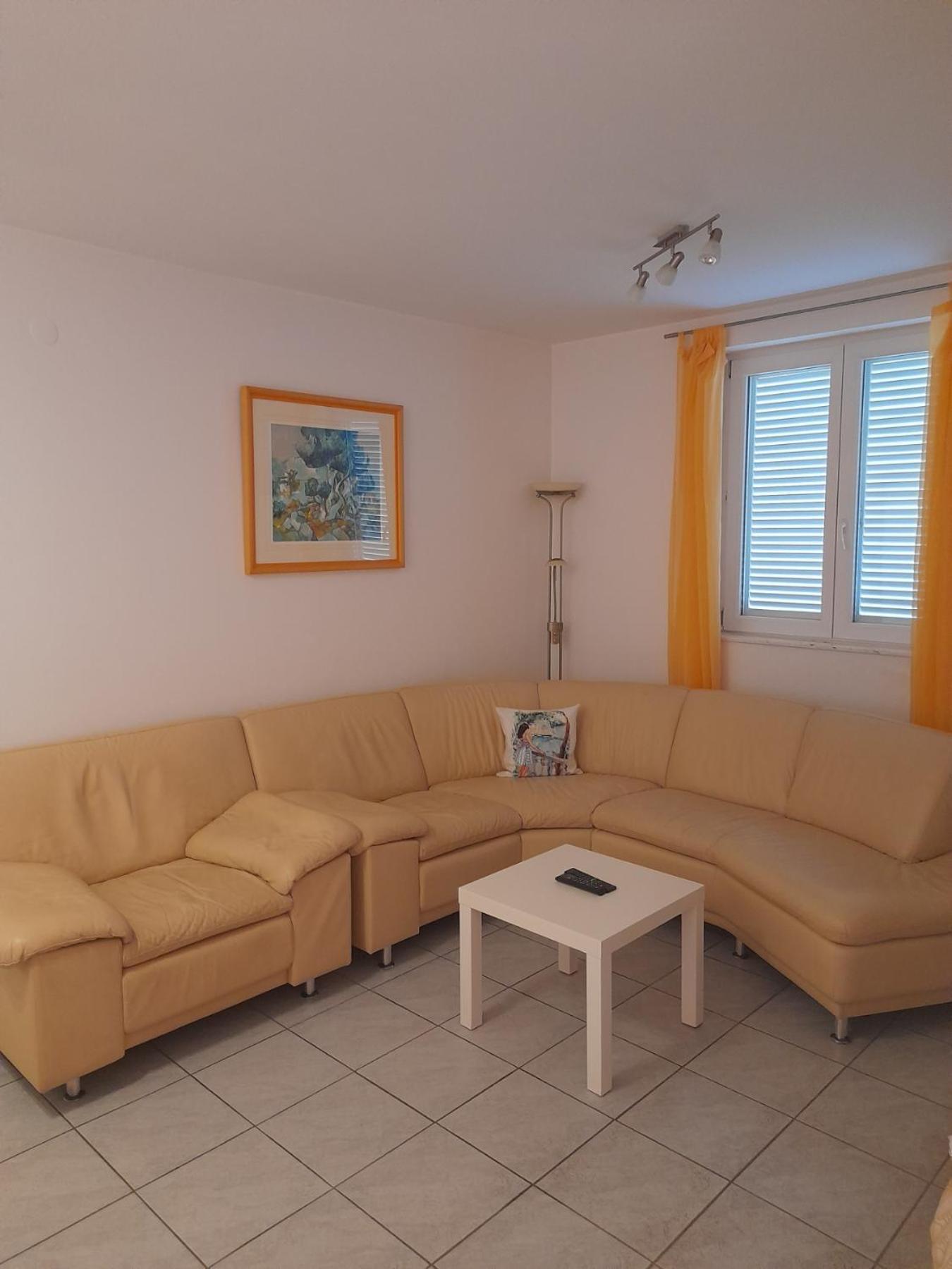 Apartman Snjezana Malinska Exterior foto