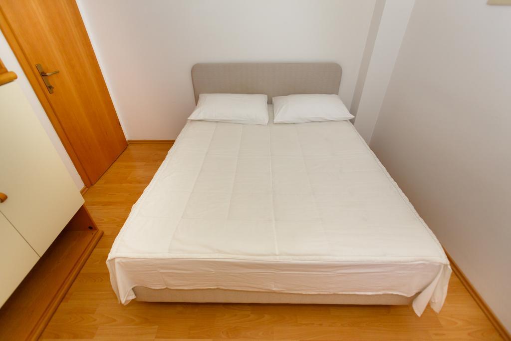 Apartman Snjezana Malinska Exterior foto